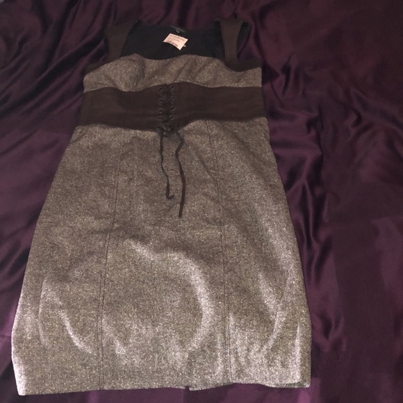 Dress - Picture 4 of 8